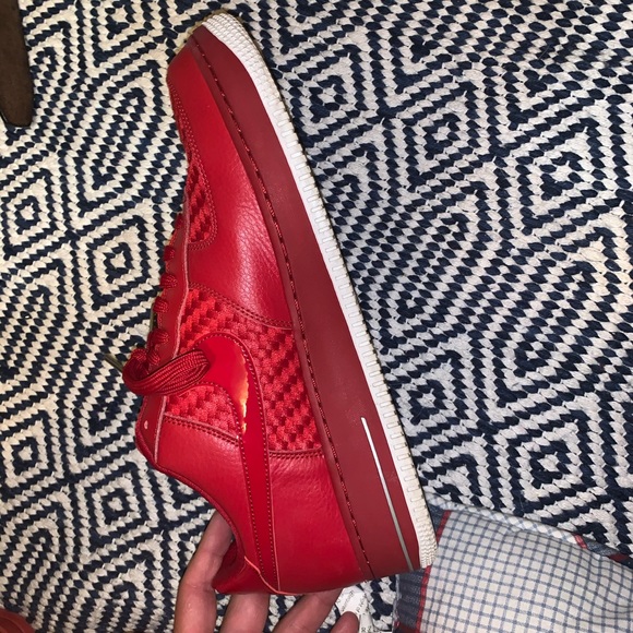 Nike WOVEN Red Air Force One - Picture 2 of 3